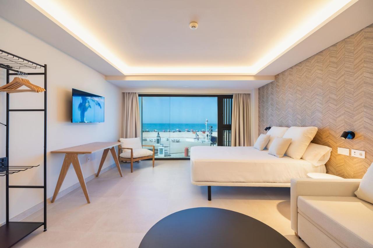Apartamentos Playa Victoria Cádiz Kültér fotó